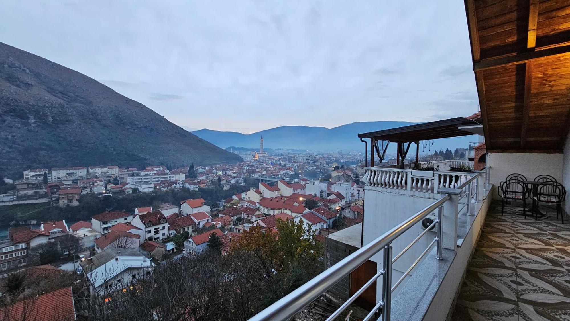 Appartement Konak à Mostar Extérieur photo